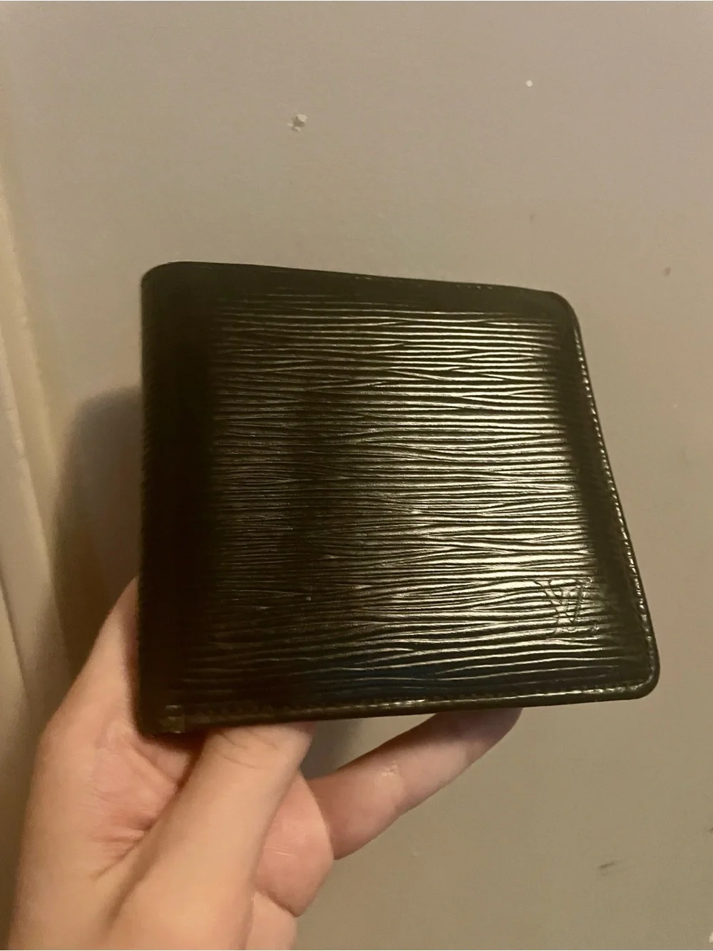 VINTAGE Louis Vuitton Black Textured Epi Leather Men's Bifold Wallet